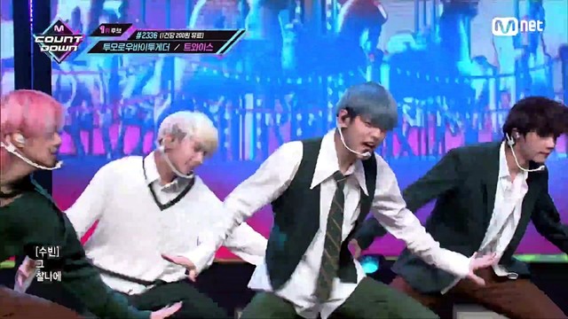 TOMORROW X TOGETHER - 5시 53분의 하늘에서 발견한 너와 나 (Live at M COUNTDOW 2020/11/05) (Blue Hour)