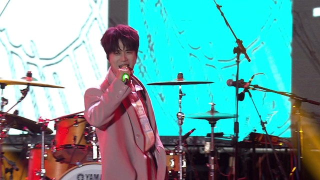 陆虎 - 2023 YOUNG MUSIC明星主理人-陆虎-《聋累闷》 (Live)