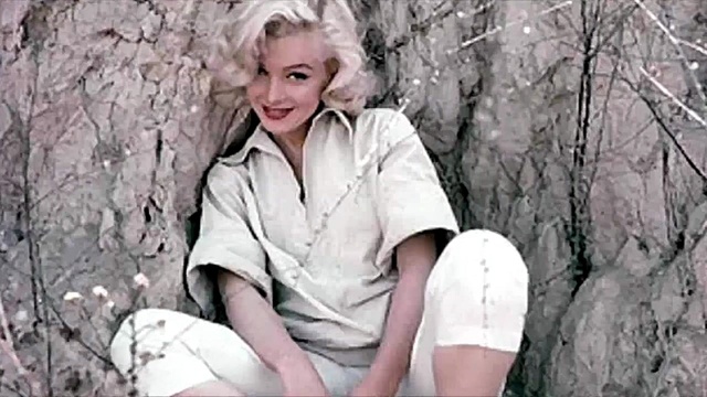 Marylin Monroe - Forever Young
