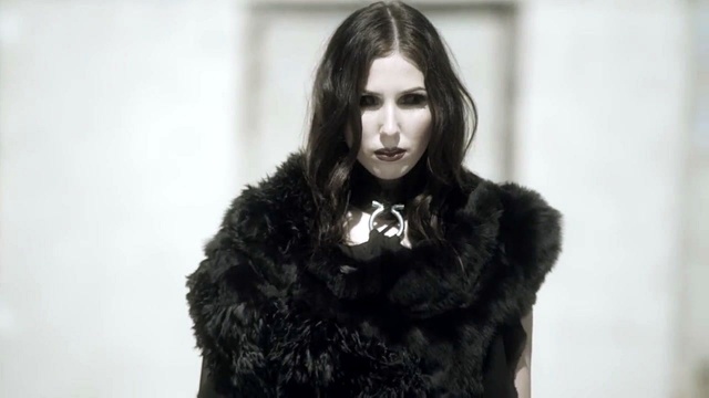 Chelsea Wolfe - Feral Love