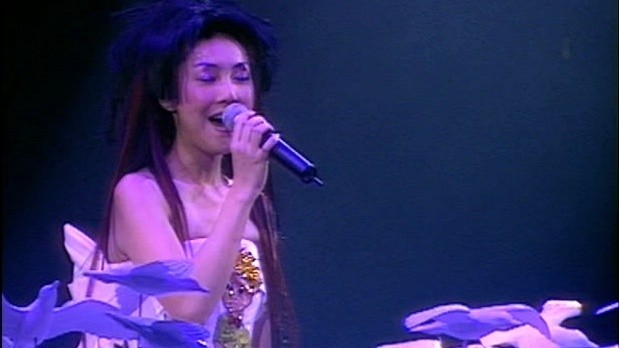 杨千嬅 - MR. (2002 Live)