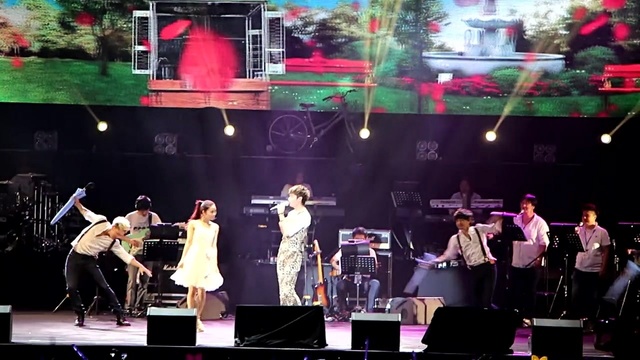 李敏镐 - 你和我,还有我们 上海演唱会 13/07/28 (Live)