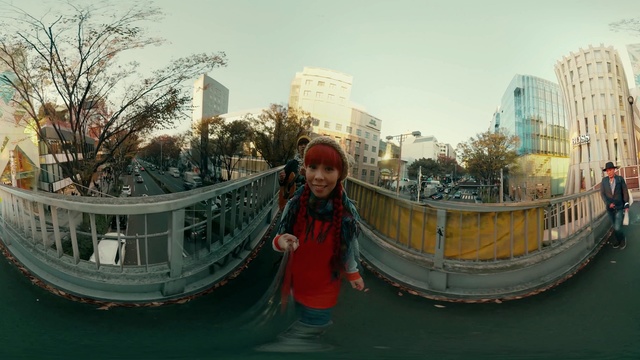 许哲珮 - 我要陪着你老去 (360 VR版)