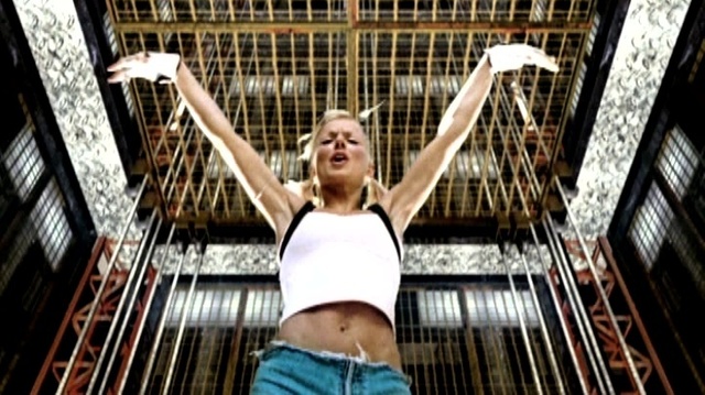 Geri Halliwell - Scream If You Wanna Go Faster