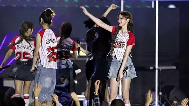 izna - SIGN+BEEP+IWALY+IZNA (饭拍版)