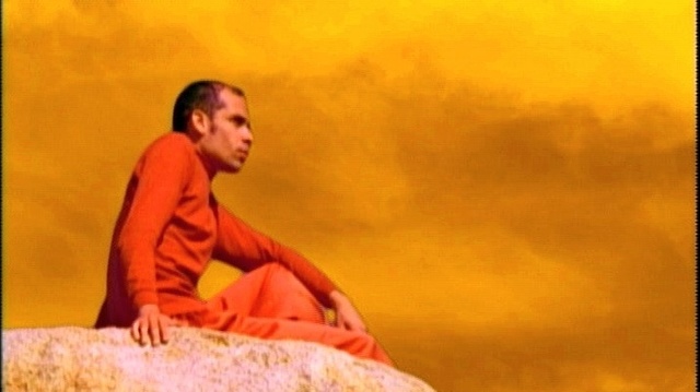 Red Hot Chili Peppers - Breaking The Girl