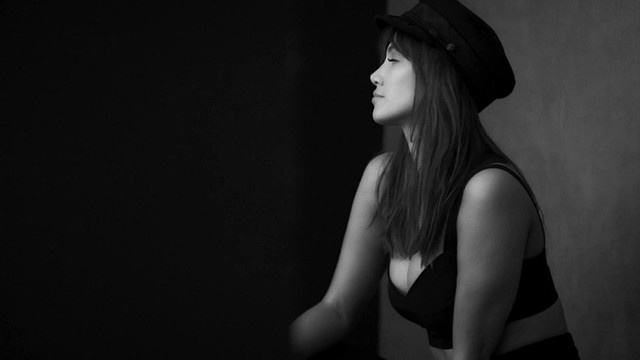 Delta Goodrem - Think About You (The Look Book)