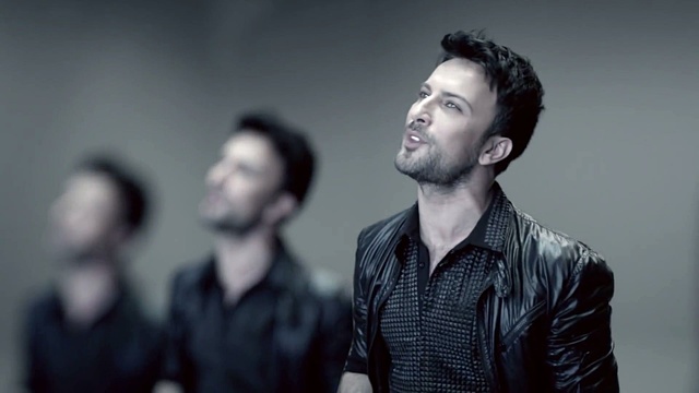 Tarkan - Aşk Gitti Bizden