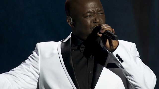 Timothy Moloi - Cry Me A River (Live)