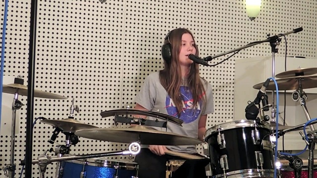 Pearl - ASTRONAUT - PEARL ANDERSSON