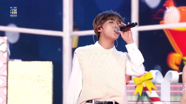 SEULGI - Waiting For White Christmas (Live At 2021 SBS歌谣大战)
