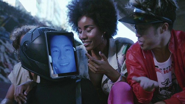 Trending Tropics - El Futuro Ya Pasó