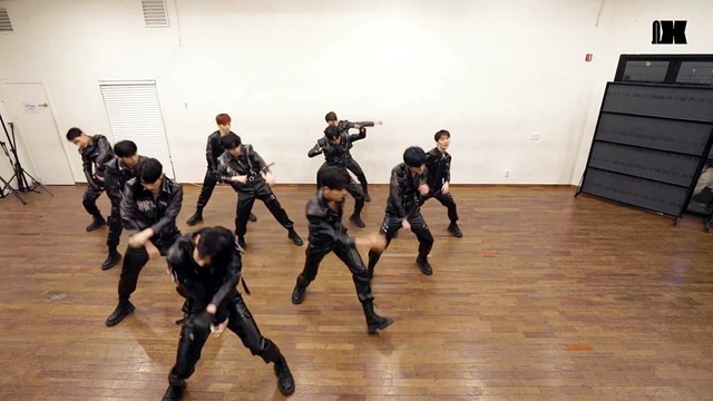 오메가엑스 - WHAT'S GOIN' ON (SMA Performance Practice ver. 2)