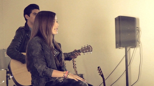 Vazquez Sounds - Complicated