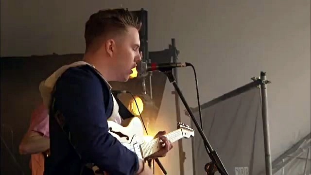 Saint Raymond - Fall At Your Feet (Live At Reading Festival 2013) (Live)