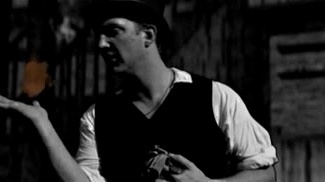 Queens of the Stone Age - Burn The Witch