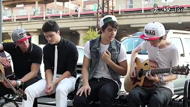 Hollywood Ending - Forever & Always Acoustic Performance (Acoustic)