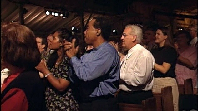 Bill & Gloria Gaither - The Old Country Church (Live)