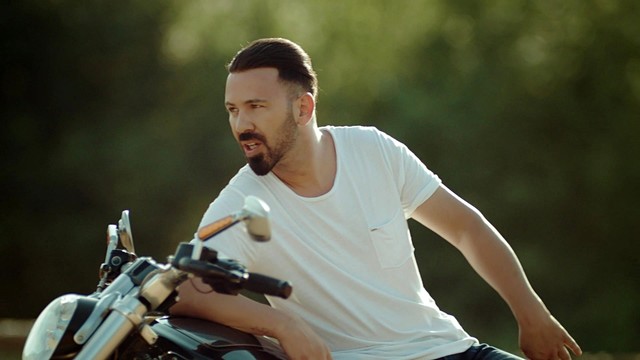 Berksan - Yok Öyle Dünyam