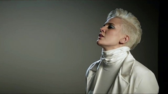 Betty Who - Ignore Me