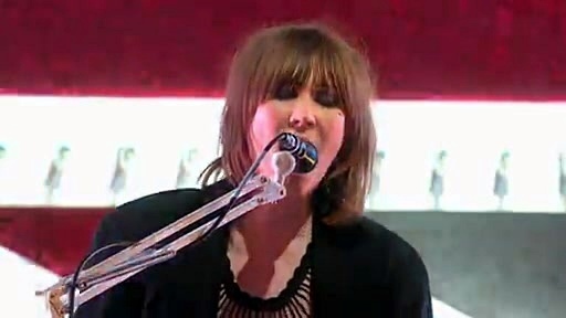 La Roux - Bulletproof (Live at The BRIT Awards Launch Party, 2010) (Live)