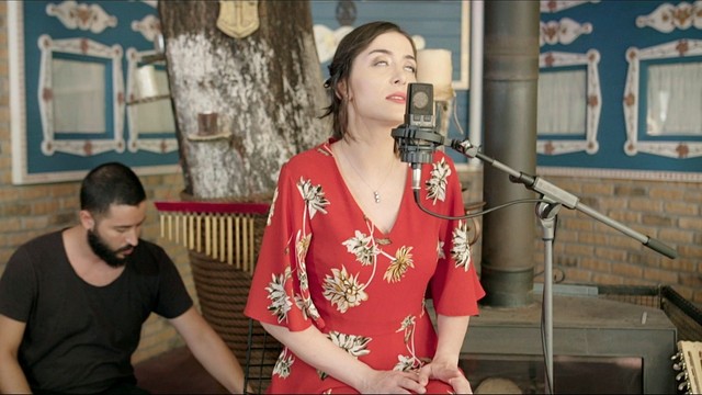Ezgi Eyuboglu - Akustik (Teaser) (预告版)
