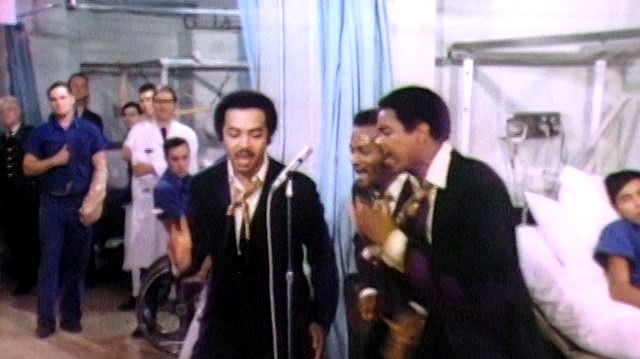 Gladys Knight & The Pips - I Heard It Through The Grapevine (Live On The Ed Sullivan Show, March 29, 1970)