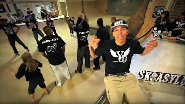 Young Magic - Floss On Em