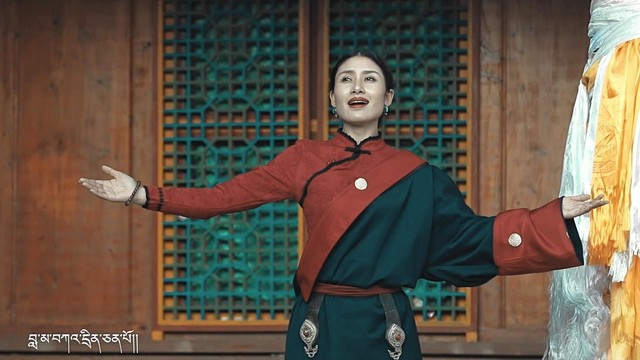 勒毛措 - 心中的花儿