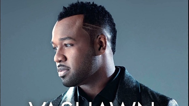 Vashawn Mitchell - Holding On (音频Live) (音频版)