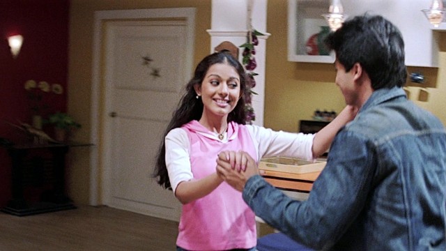 Alka Yagnik - Ishq Vishq Pyaar Vyaar