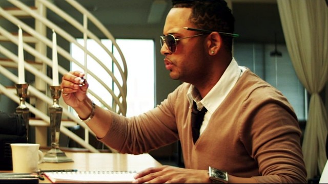 Toby Love - Te Parece Poco