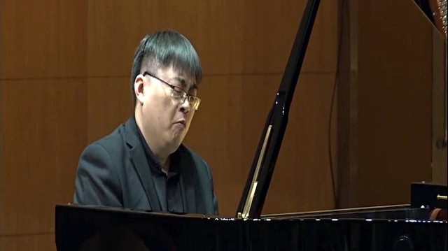 陈韵劼 - 李斯特超级练习曲全集(Liszt 12 Etudes d'execution transcendante)“非常活跃”(Molto vivace) (Live)