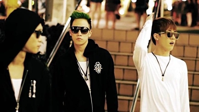 ELECTROBOYZ - 웃을까 울을까