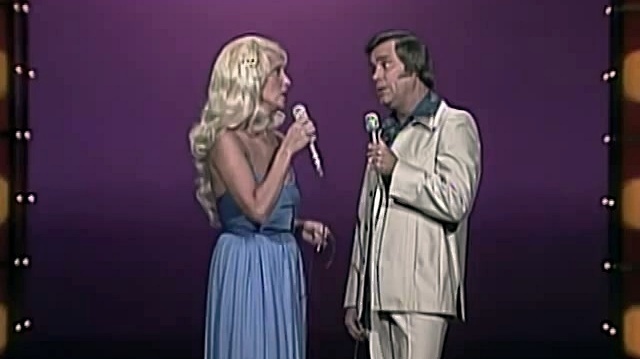 Tammy Wynette - Golden Rings (Live)
