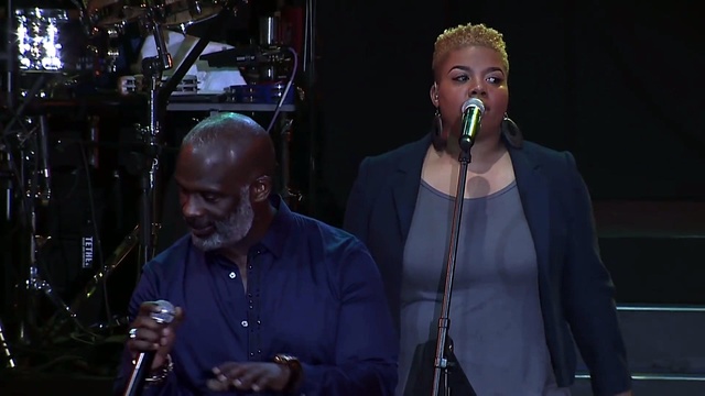 Vashawn Mitchell - Nobody Greater Remix ft. Bebe Winans, Tasha Cobbs (Live)