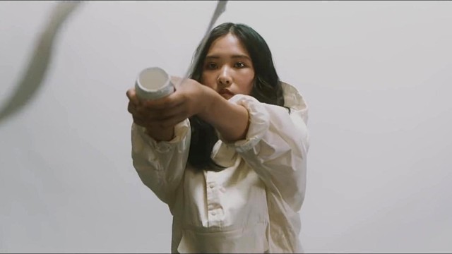 琴音 - 白く塗りつぶせ