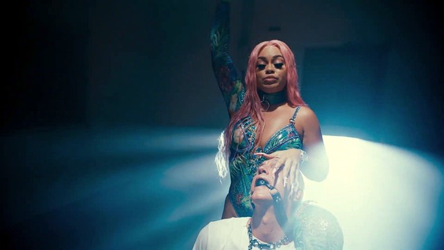 Yung Bans - Freak Show