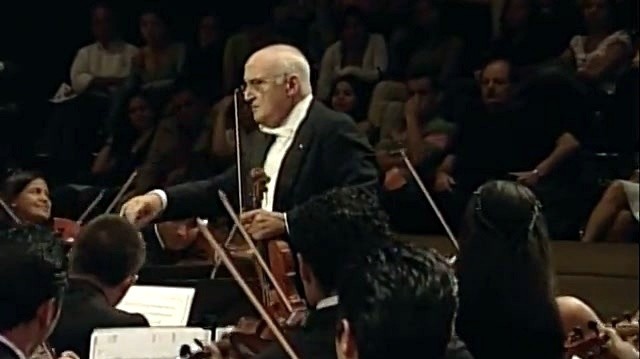 Salvatore Accardo - Paganini, Concerto   Venezuela (Live)