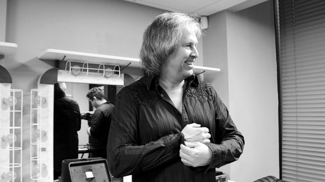 Kansas - Throwing Mountains