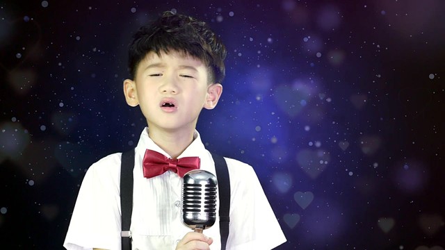 邓力玮 - 万爱千恩 (童声版)