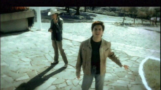 Chitãozinho - Frete (Video Clipe)