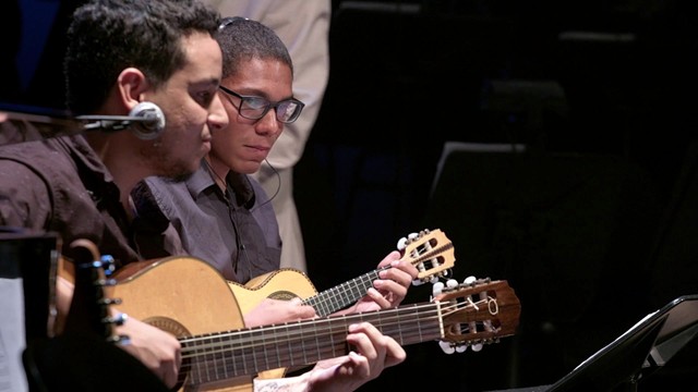 Martinho Da Vila - Escuta, Cavaquinho! (Live)