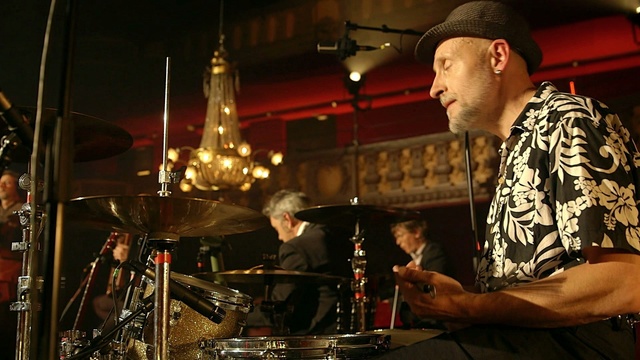 Sanseverino - Le Petit Bal Perdu (Live Alcaline - Octobre 2014) (Live)