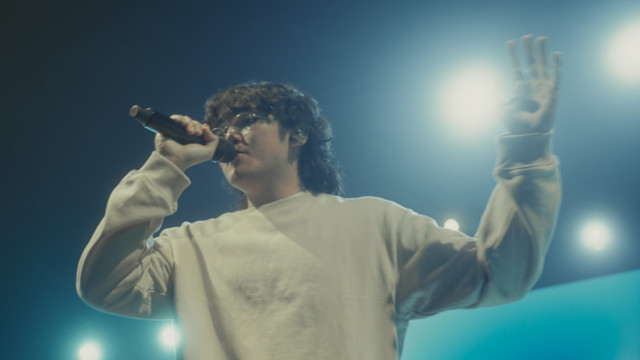 Radiant Collective - This Is The Presence (Live)