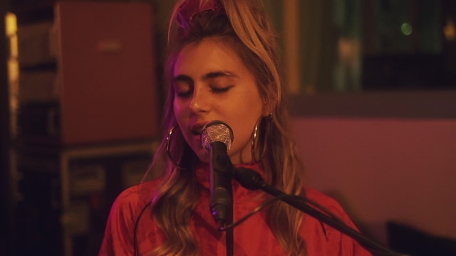 Liv Del Estal - La première fois (Liv Session)