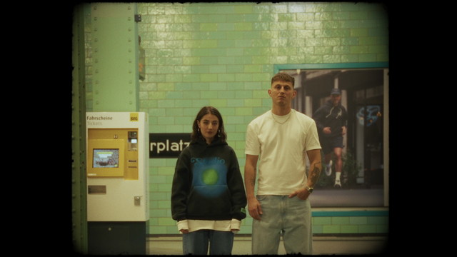 Lazlo - AMNESIE AMNESIE (Lyric Video)