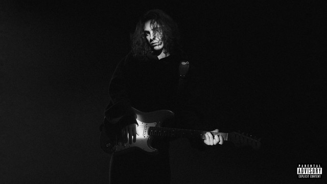 Eddie Benjamin - KISS ME (Official Audio)