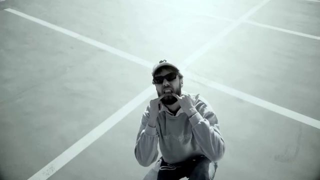 Yung Adisz - Obudziłem się w Bukareszcie (Def Jam World Tour)