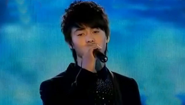 马天宇 - 弯弯的月亮 (Live)